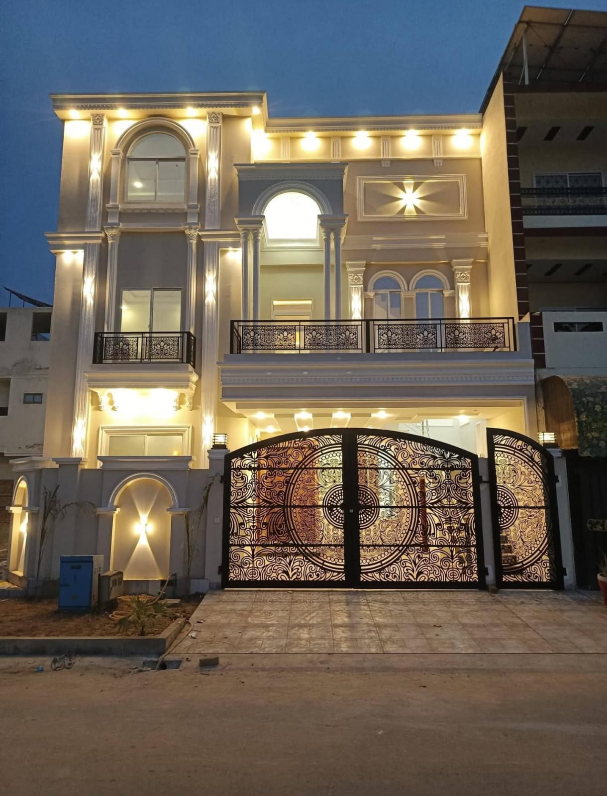 10 Marla 3 Floor House For Sale New Defence View Phase 2 Dera Ghazi Khan - Zatimakan.com