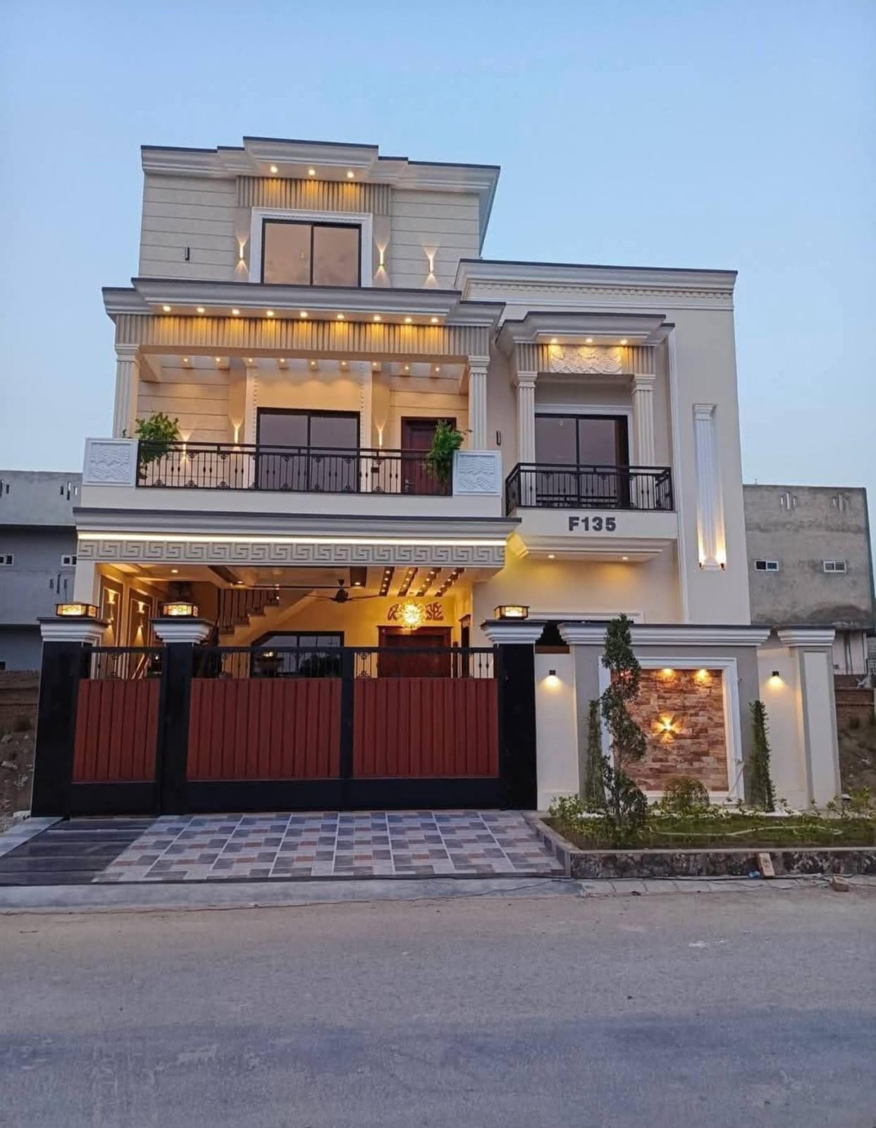 11 Marla 3 Floor Luxury House For Sale New Defense View Phase 2 Dera Ghazi Khan - Zatimakan.com
