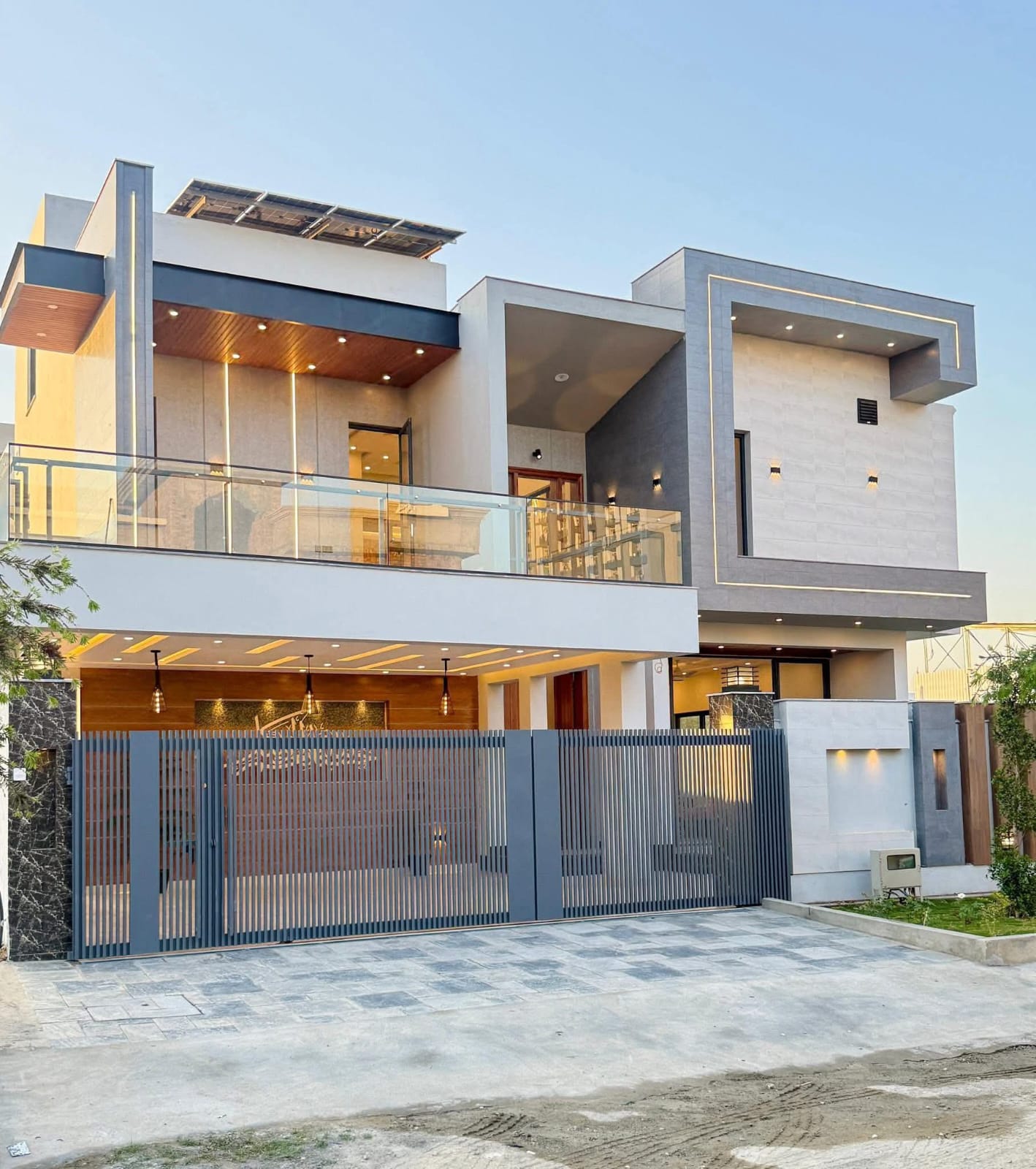 1 Kanal Ultra Luxury Corner House 5 Bedrooms 2 Kitchens 15kW Solar Double Height Lobby, Block C B-17 Islamabad