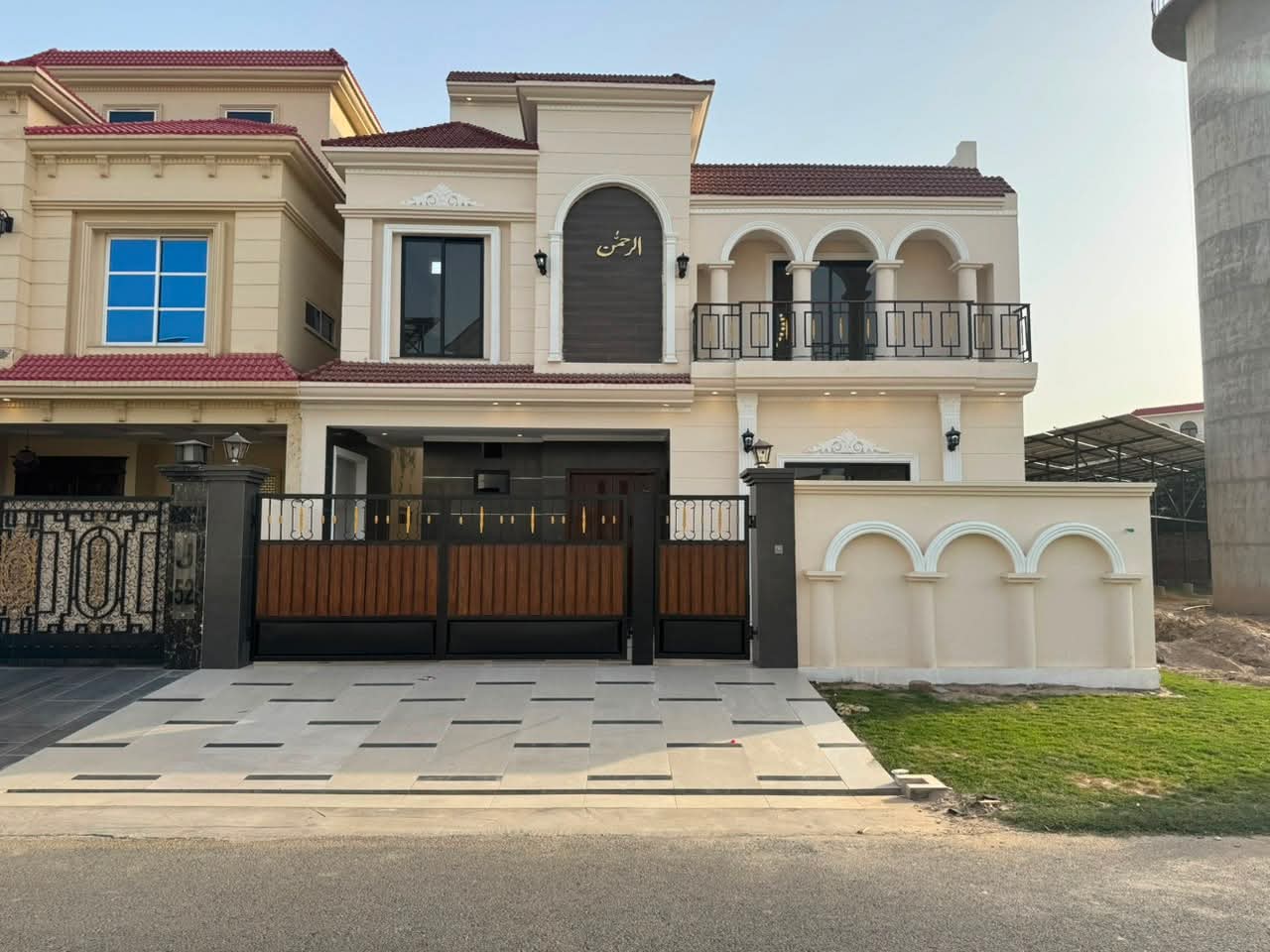 9 Marla Beautiful Double Story House For Sale in Buch Villas Multan